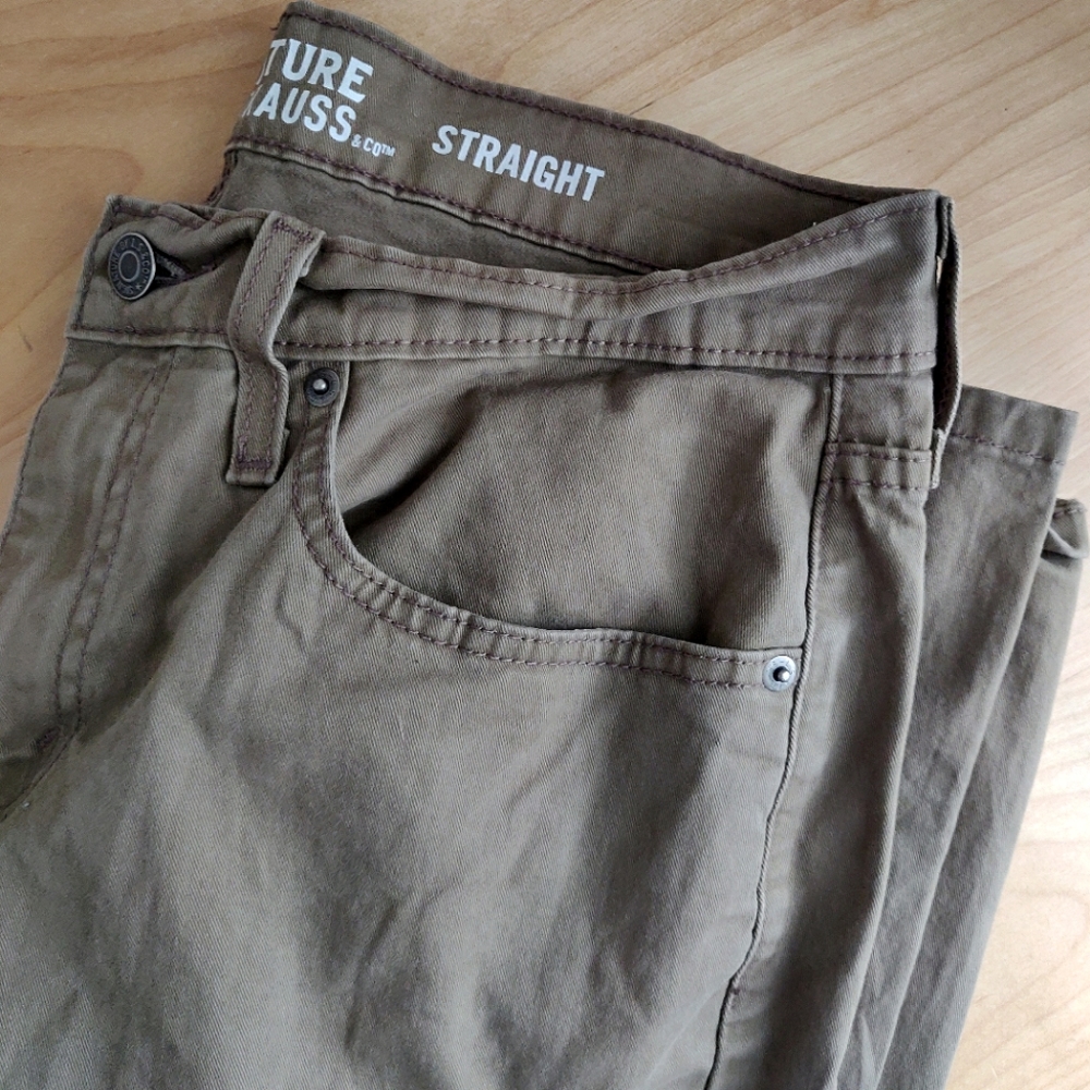 Levi signature pants